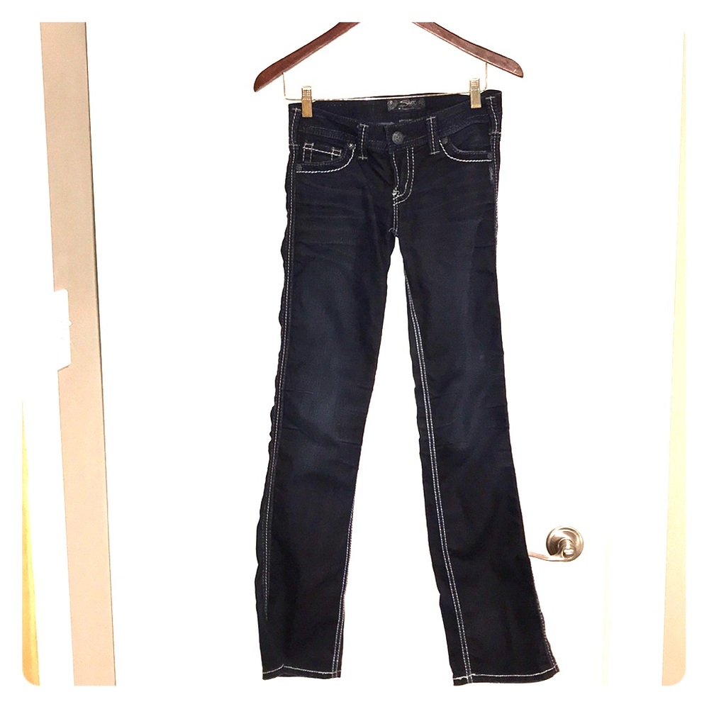 Silver Jeans co. Size 26W/33L. Frances 18”